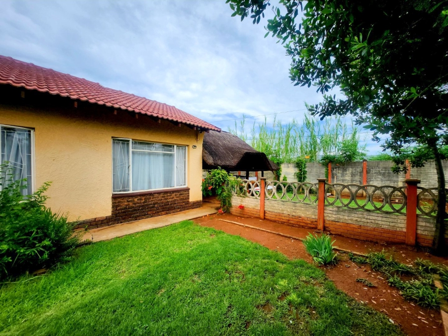 3 Bedroom Property for Sale in Stilfontein Ext 4 North West